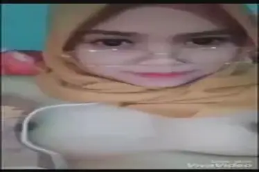 Dokumentasi Ukhti Hijab Imut Live Kasur