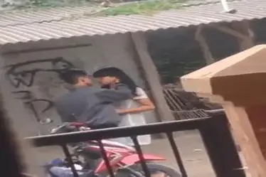 Momen Kasmaran Penumpang Ojek Online